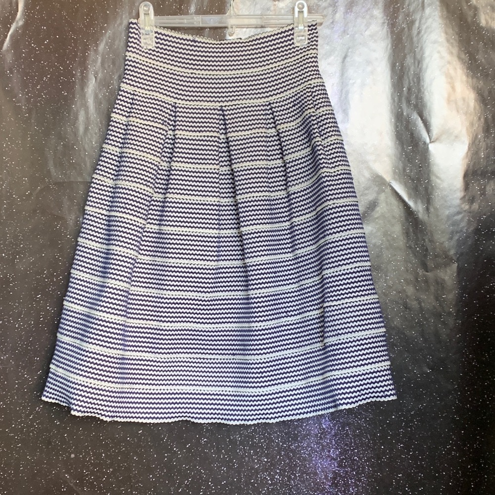 Wear & Flair-Blue & White Ribbon Style Skirt Small